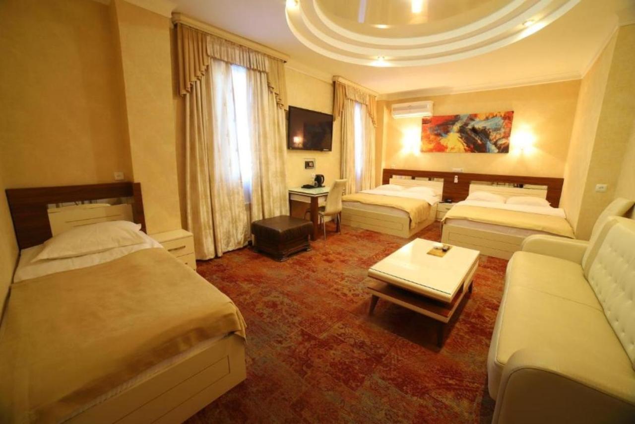 Agava Tbilisi Hotell Eksteriør bilde